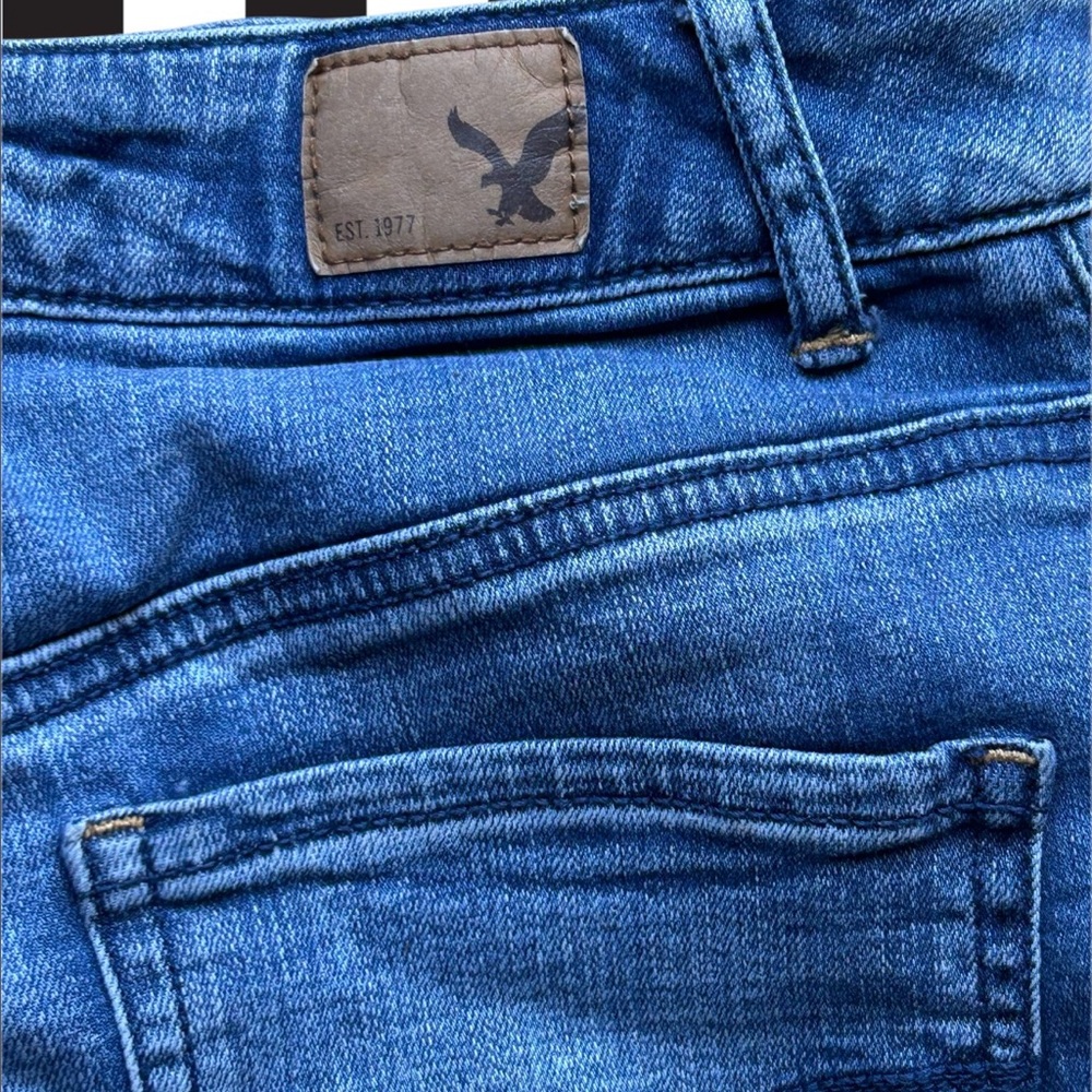 American Eagle Super Sky High Shortie Raw Hem High Rise 25x4 Size 4 - Picture 5 of 11